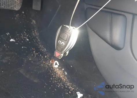 2017 Infiniti Qx30 Premium z USA, uszkodzony, nr VIN SJKCH5CR6HA017384